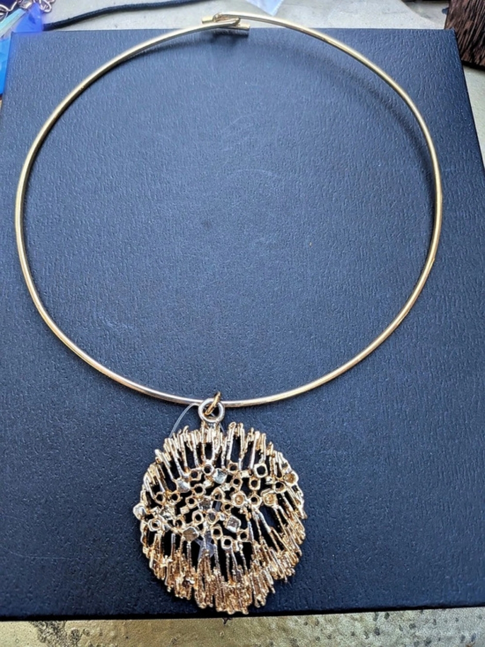 VTG Brutalist Coral Burst Statement Collar Choker N 1960s MCM Abstract Pendant